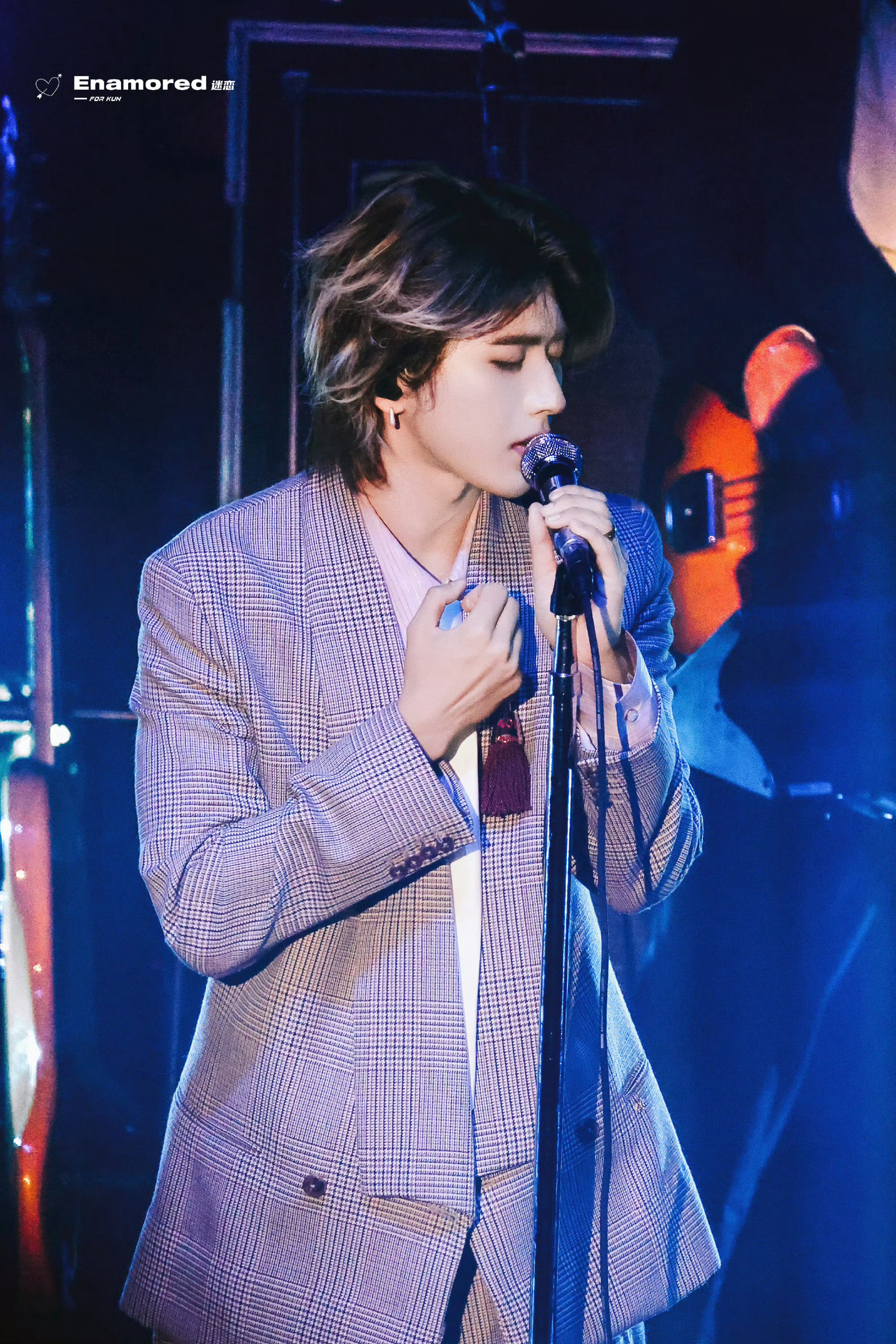 蔡徐坤  cxk蔡徐坤buv全球品牌代言人 cxk蔡徐坤柳丝木品牌全球代言人 “