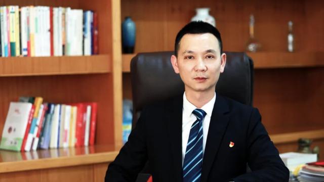 以匠心铸就卓越，用奉献书写担当——城陵矶新港区劳模风采