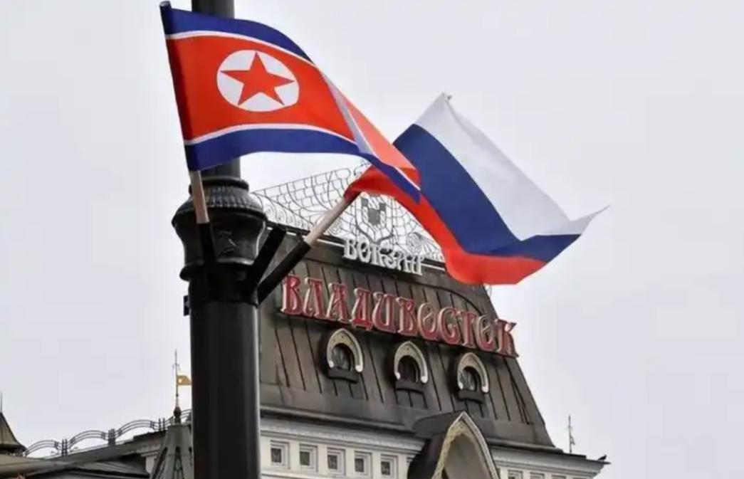 看看朝鲜的下场，就明白为什么我们不对俄罗斯提供军事援助了。在俄乌冲突中，一向与美