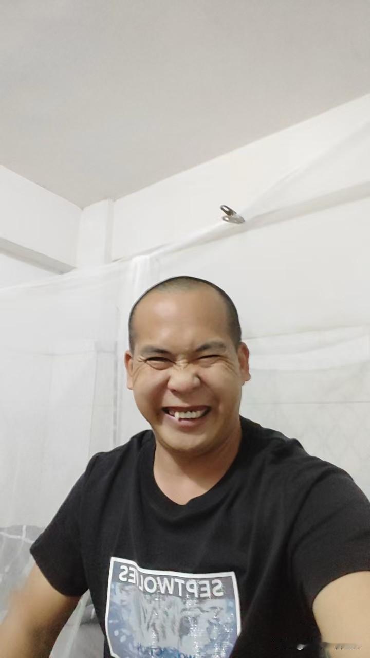 什么叫认知高和认知低？举个例子吧
比如某美食主播带火的烧烤店，有人开车几百公里去