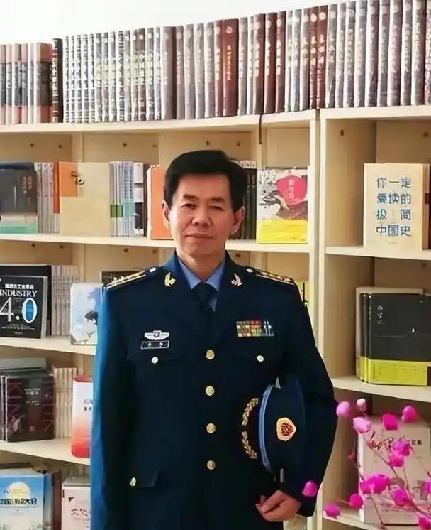 外敌为何越发不把中国放在眼里？军事专家戴旭一句话点到了根子上：我们丢掉了毛主席当