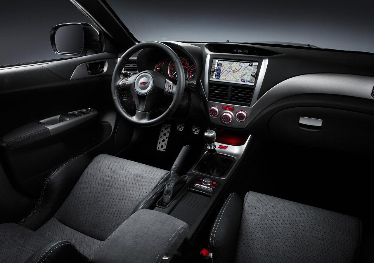 手动挡630：2007斯巴鲁翼豹WRX STI，2.0升直列4缸涡轮增压发动机，