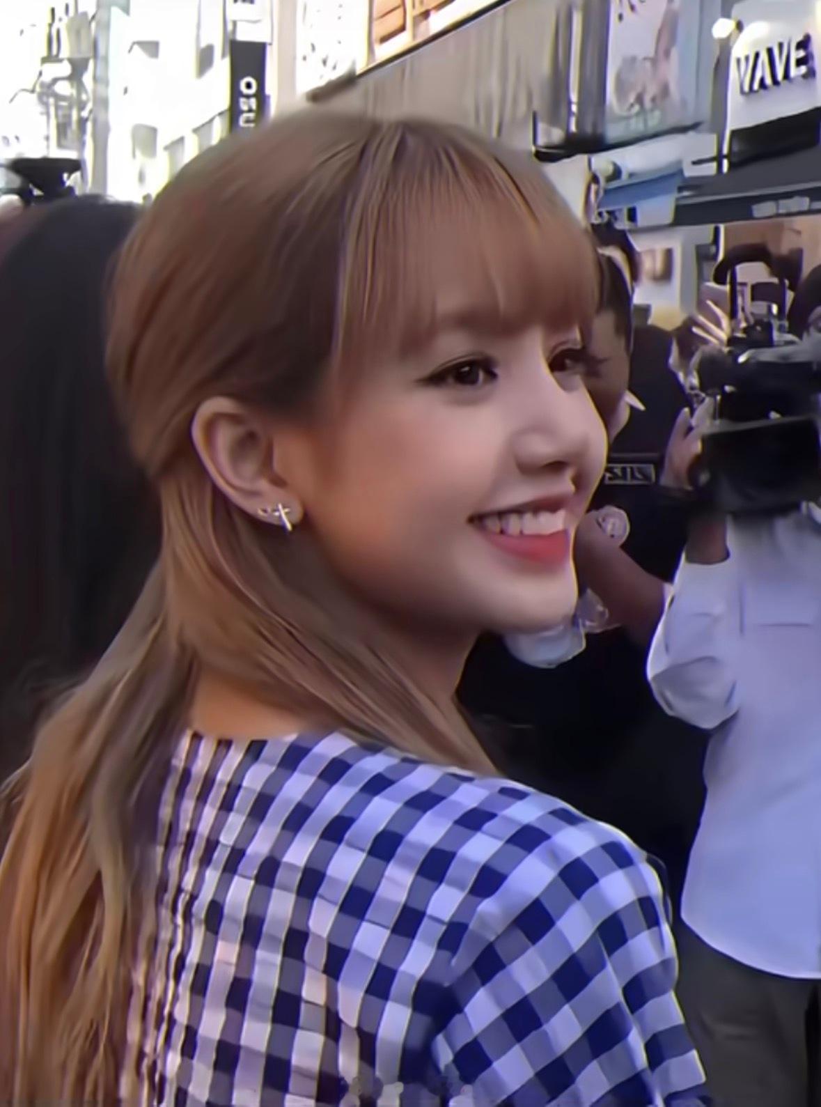 Lisa丨永远怀念小甜豆时期的主舞莎～BLACKPINK/韩娱/Kpop 