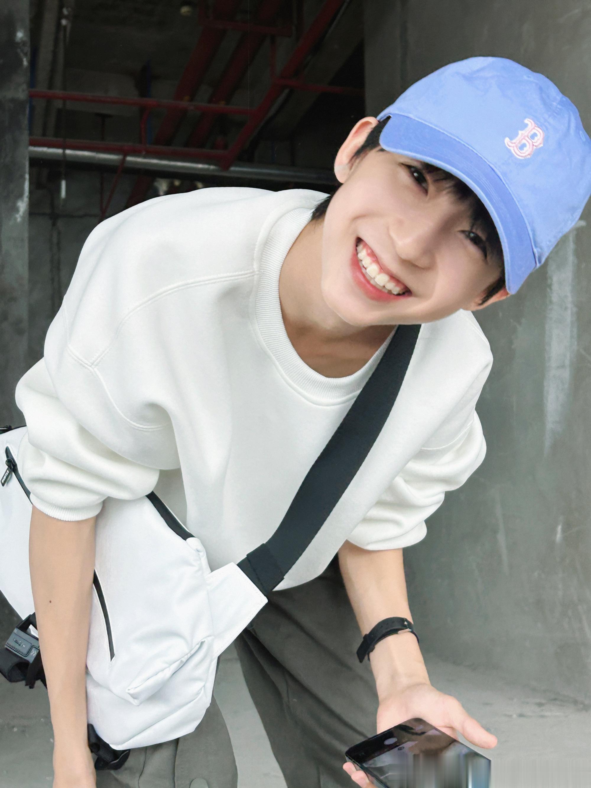#杨博文YBW[超话]#🐏#杨博文 王牌主舞# 🐏 #杨博文 四代第一主舞#