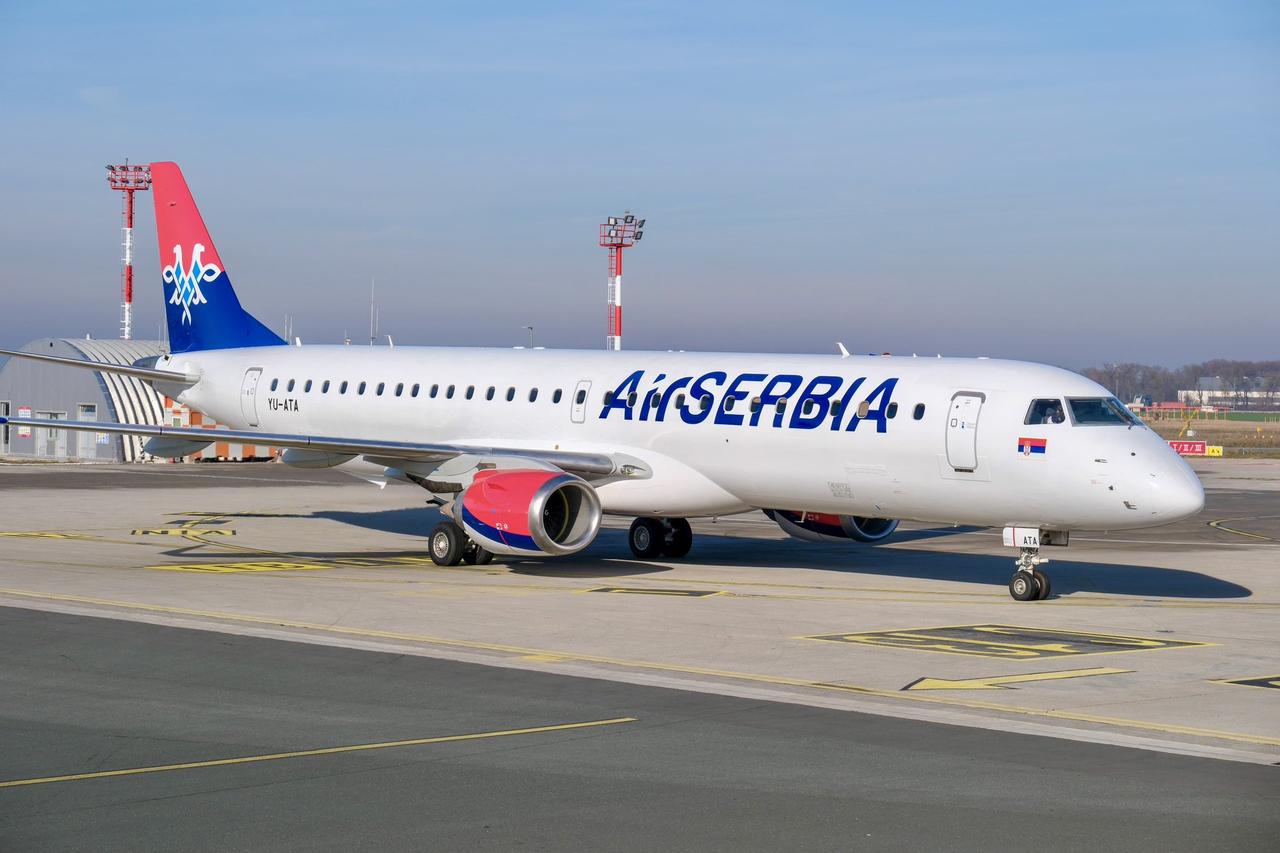 近日，塞尔维亚航空在贝尔格莱德尼古拉·特斯拉机场接收了一架E-195客机。这是该