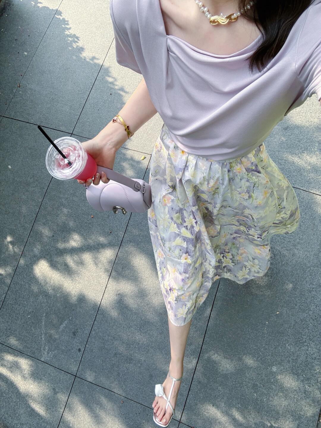 上班也漂亮🍇夏天离不开各种超美的碎花裙啊