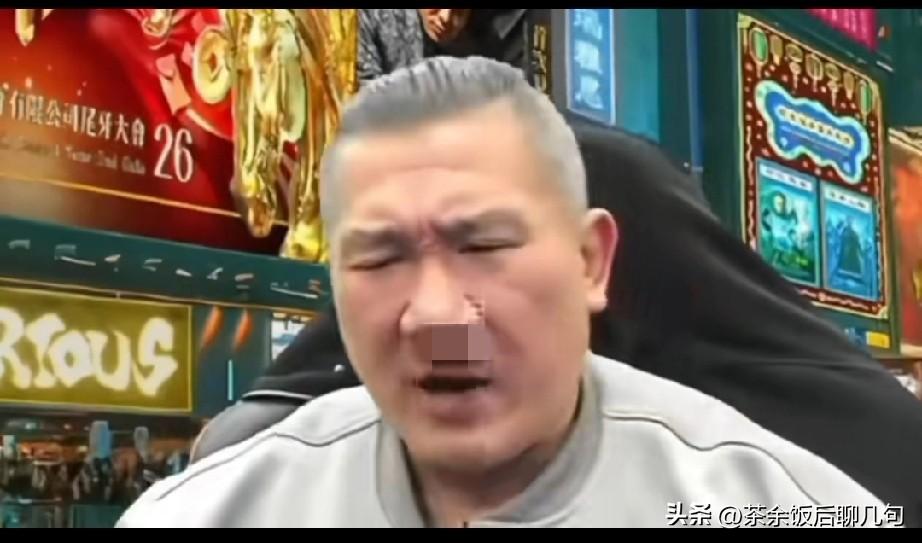 馆长讨厌柯文哲，住了一年牢，竟然不恨民进党。

馆长说和柯文哲在一起谈起柯文哲坐