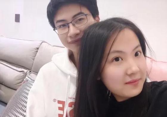 原来在真正的学霸眼里，搞对象从来没有门当户对这么一说，

只要自身足够强，家境的