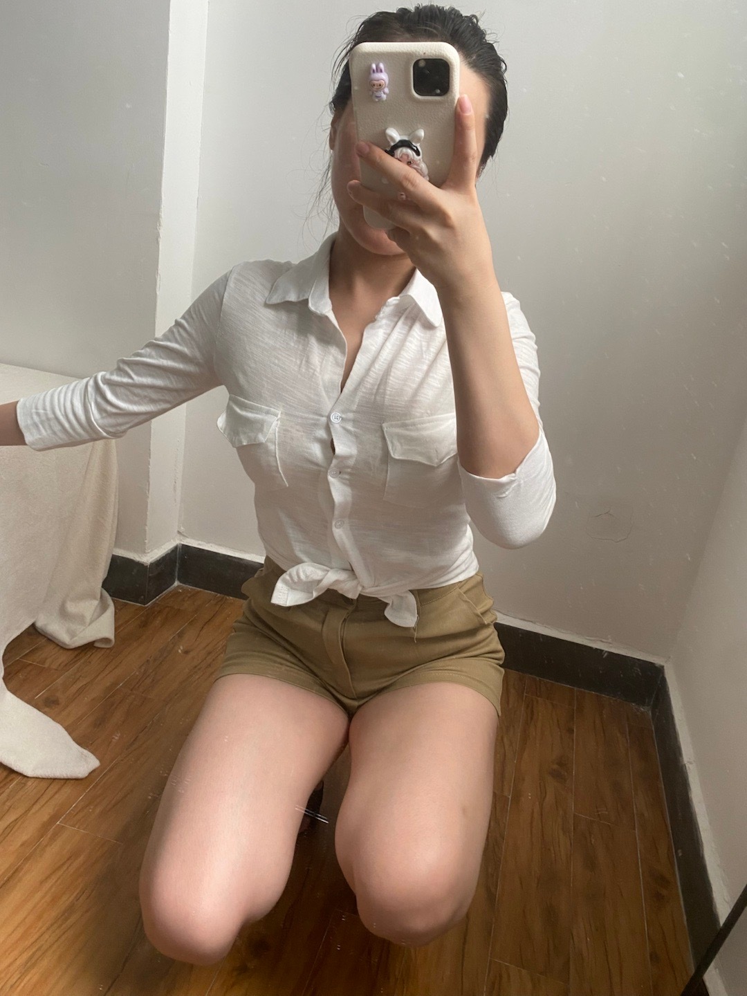 一天喝水都胖现在要穿M码了[苦涩] ​​​