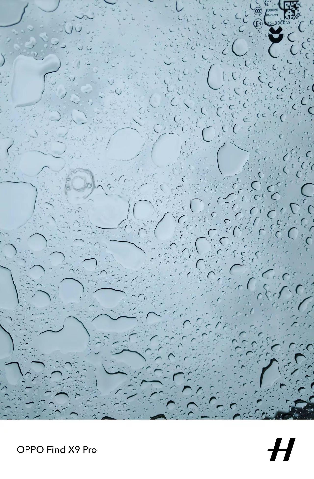 天窗，雨天 一个雨天的午后，躺在我的老蔚来里，打开遮阳帘被雨滴治愈雨天 天窗 蔚