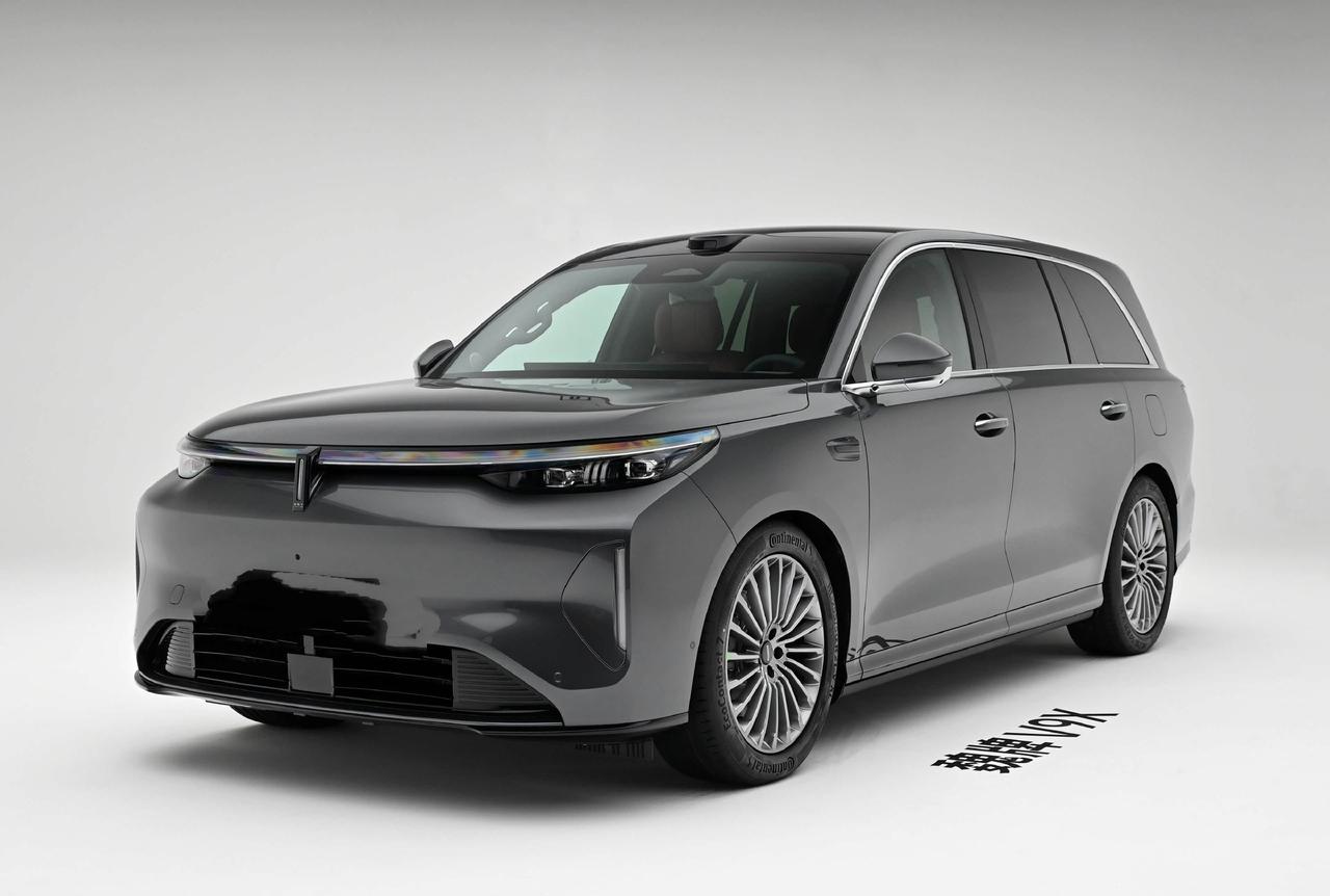 魏牌V9X预售37.18万起，800V平台+6C超充电池
预售价37.18-41