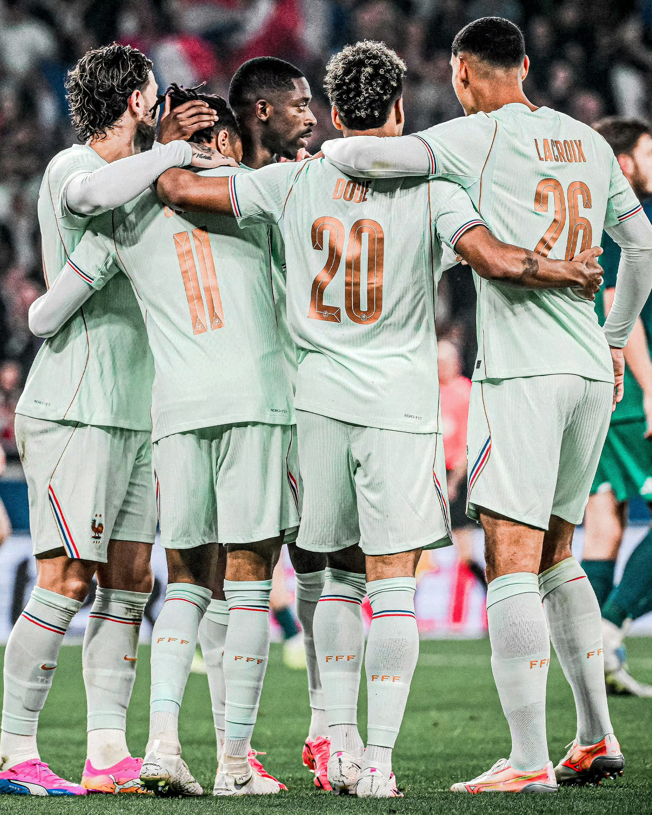🆚 法国队在世界杯前的最后一场友谊赛中3-1击败北爱尔兰🇫🇷 本届世界杯共