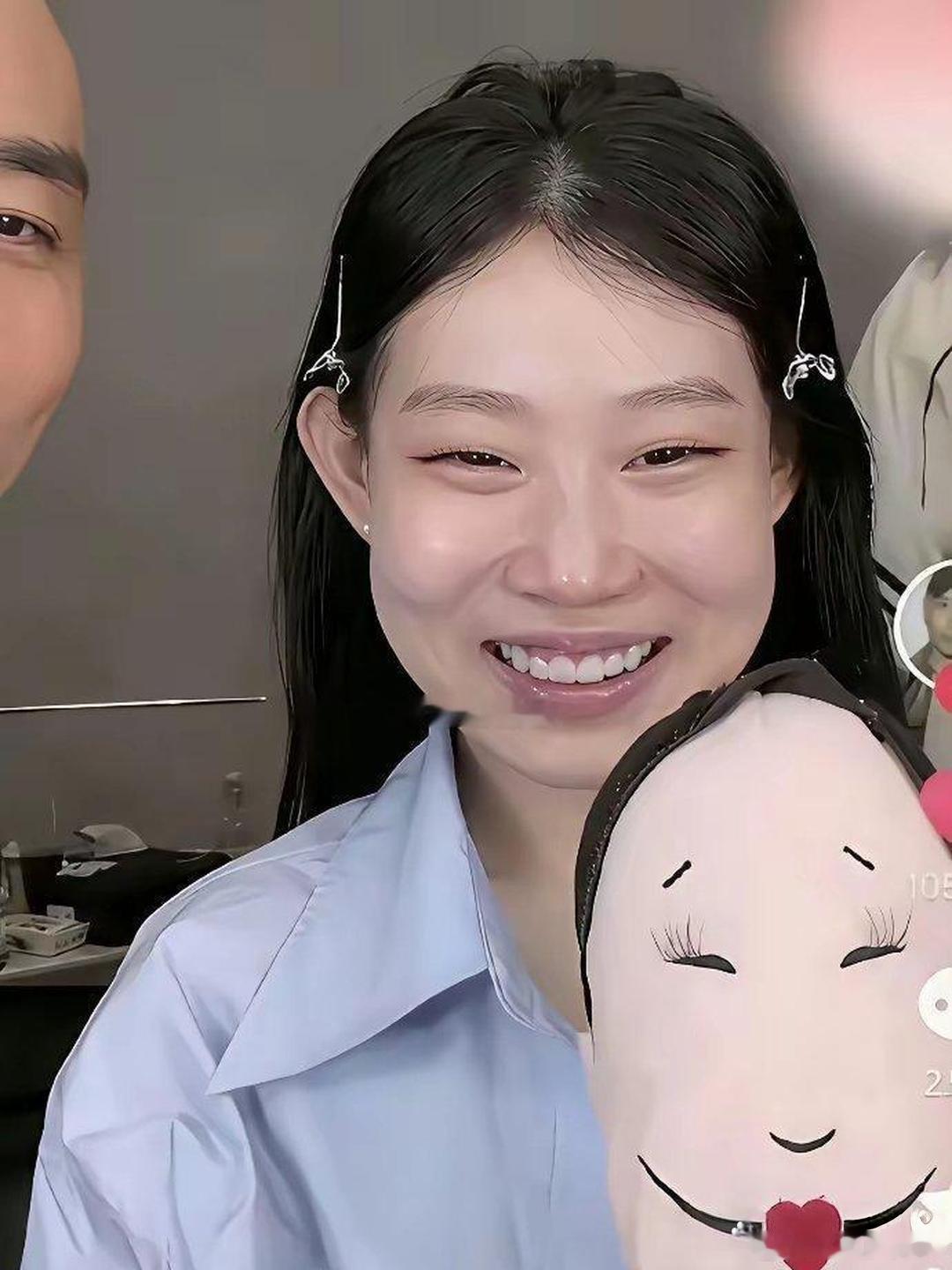 1.2万一次的妆有多绝？看完沈佳润妆前妆后，瞬间懂了！ 