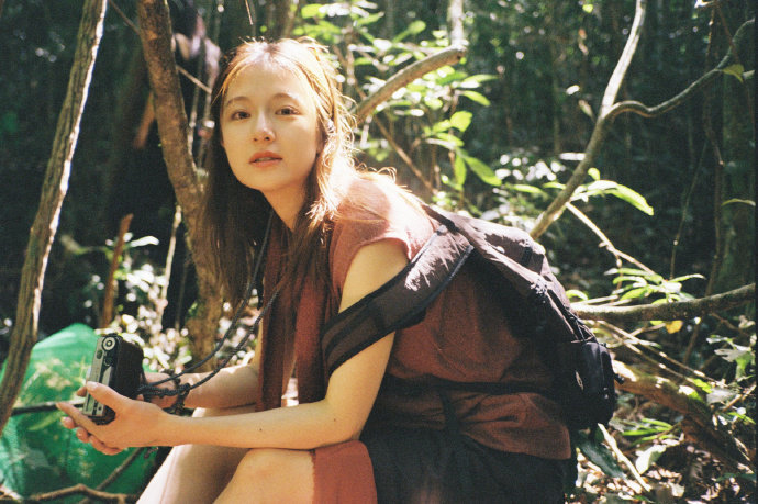 李兰迪无尽夏，李兰迪秋天晒夏日plog，谁来懂一下这个李兰迪的夏日氧气感啊，秋天