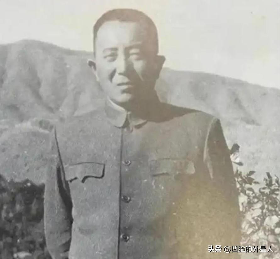 总参谋长罗瑞卿跳楼后，毛主席既生气又心疼，派汪东兴去看望他，汪东兴对罗瑞卿说：毛