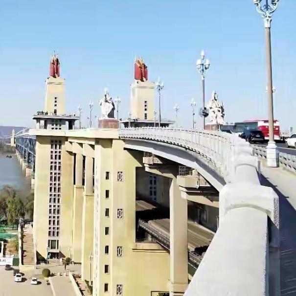 你能想象吗？承载无数人记忆的南京长江大桥，未来或许会以全新面貌示人！今天上午，南