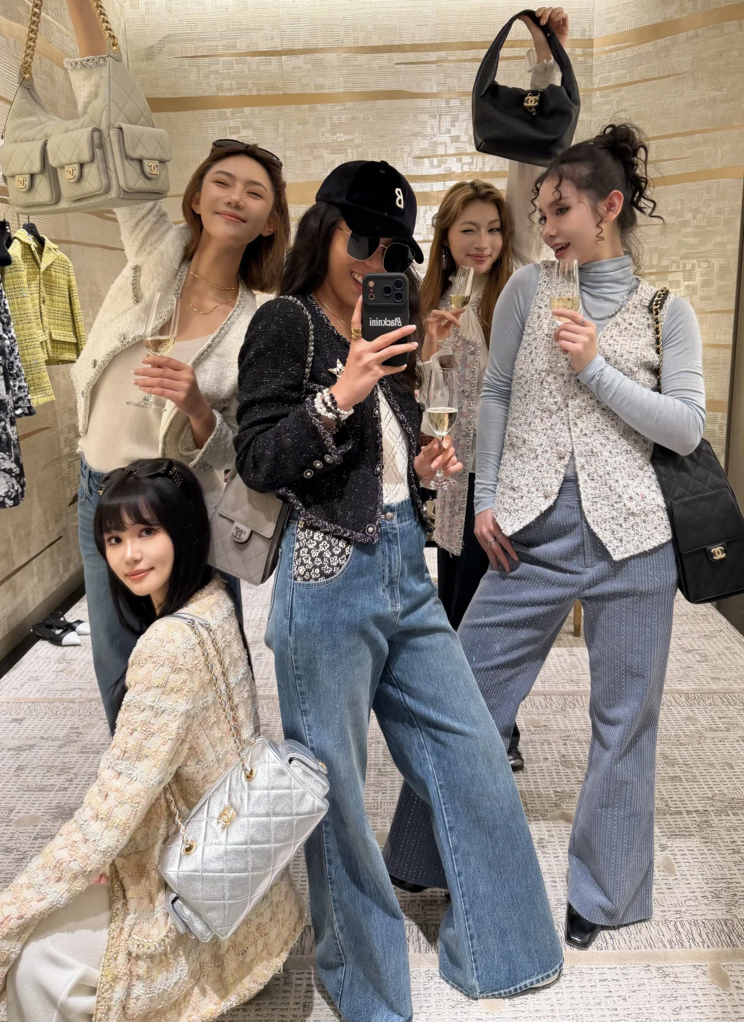 💅打扮得美美的去参加年会啦…