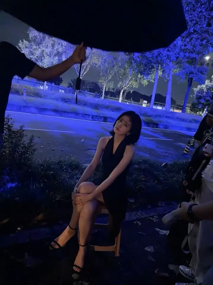 白鹿粉发特工期待我们韵娜 