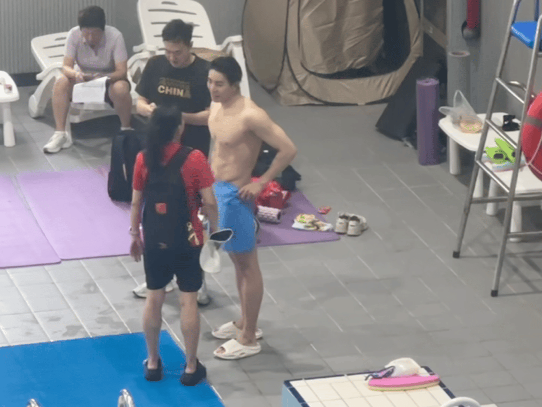 见到曹教练啦 