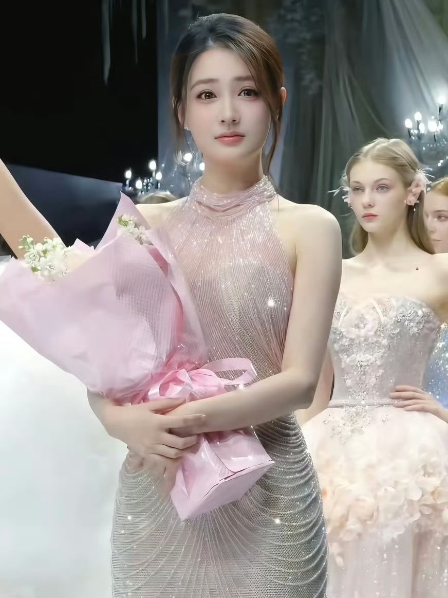 徐璐透露目前体重为96斤好美啊可是 求多多进组 