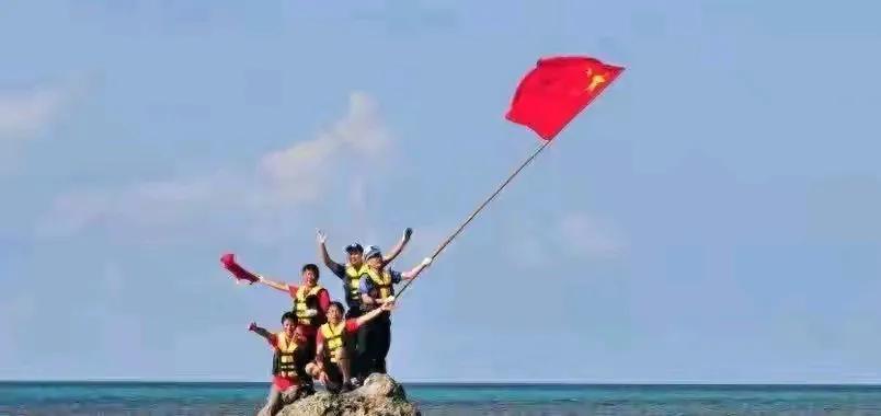 辛巴因健康原因宣布退网，这只是找个体面的理由罢了，深层次原因大家都懂的。
辛巴直