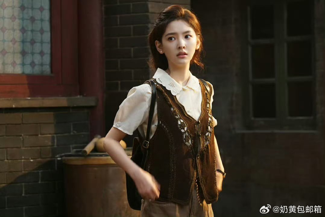 章若楠角色热度破亿桃平台这部《冬去春来》太绝啦！章若楠演的庄庄简直神了，开播三天