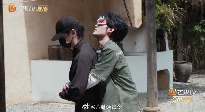 密室大逃脱 我的评分：张真源有在密室露脸的风险吗密室大逃脱谁懂啊张真源，密室专职