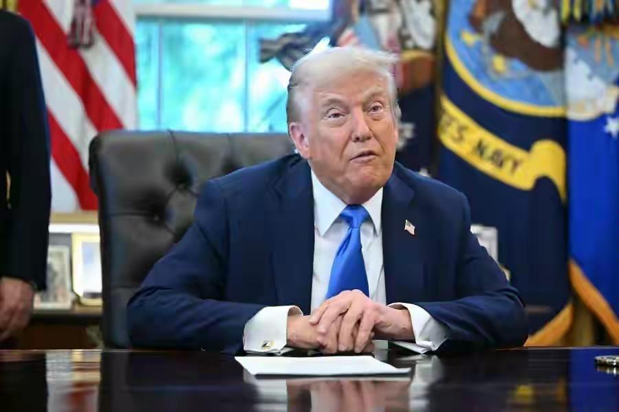 2025年9月19日，美国总统特朗普签署行政令，将H-1B签证的雇主申请费用从不