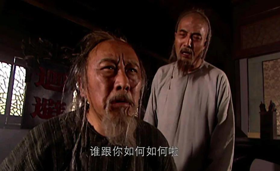 1703年，68岁的索额图被活活饿死在宗人府。康熙尤不解恨，又下令抄了他家，杀光