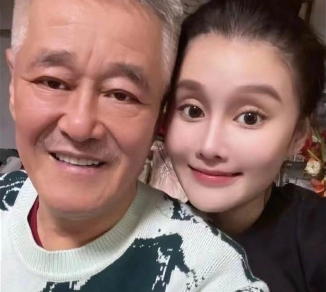 赵本山69岁退休了，
他居然还有另一个身份是中国最有钱十大演员之一，
财富仅次于