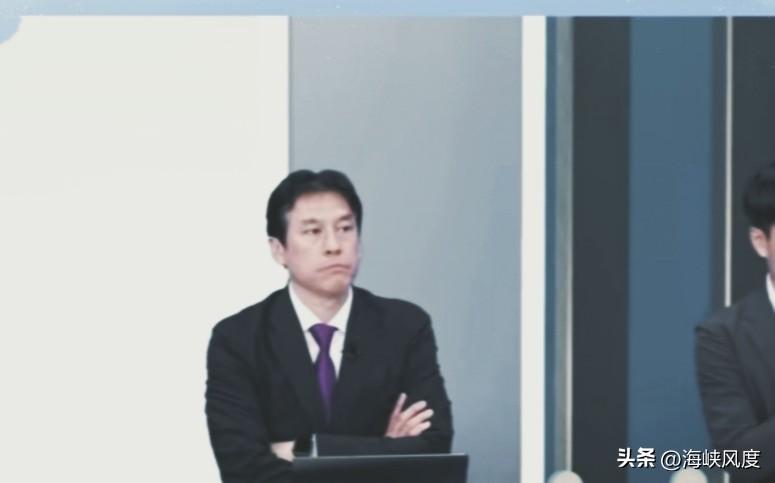 江怡臻当着黄暐瀚的面发灵魂拷问：说国民党太阳多，那民进党太阳在哪？川普是中国的代