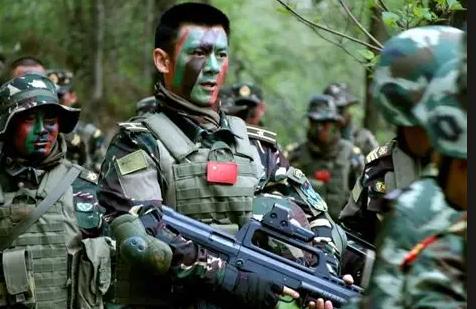 2000年，中国小伙到厄瓜多尔当特警武术教官，竟然被厄瓜多尔特种兵瞧不起，还敢主