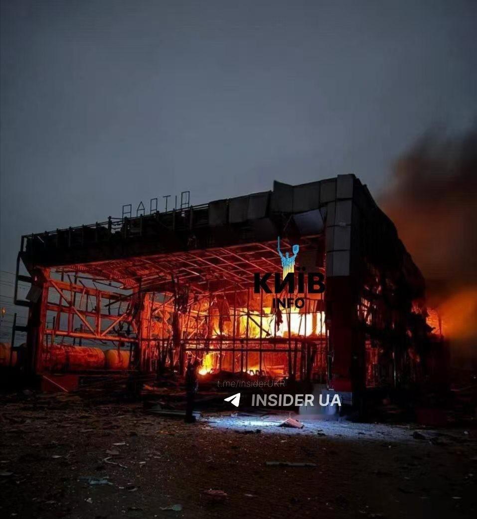 武装力量日，俄罗斯送给乌克兰一份重礼！今年冬天，泽连斯基的日子不好过！

12月