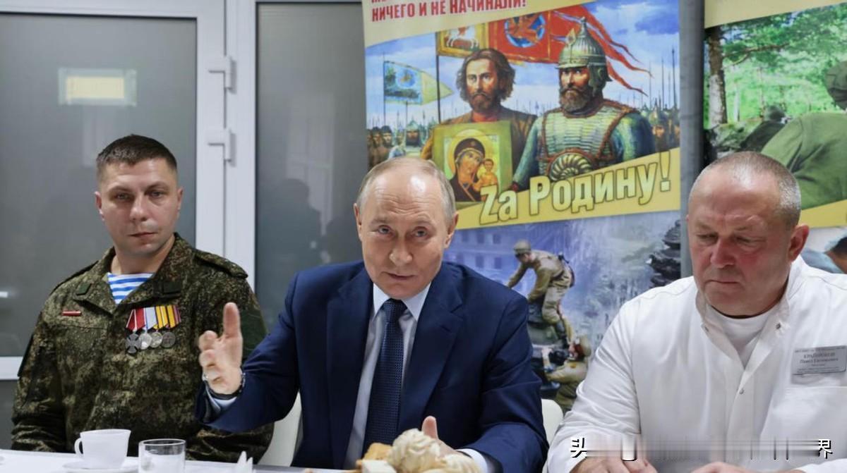 红军城明明已经守不住了，乌克兰和西方国家却死不承认，认为俄军的战报造假，宣称俄军