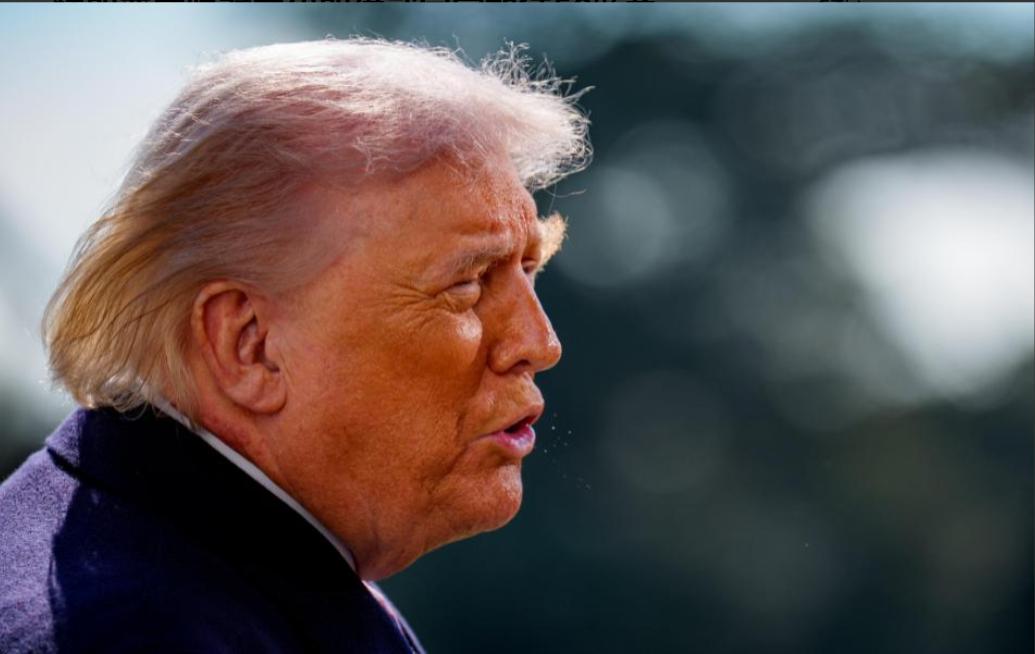 下令全面封锁伊朗后，特朗普送中国一句话，他知道：若按不住中国，美国就前功尽弃。