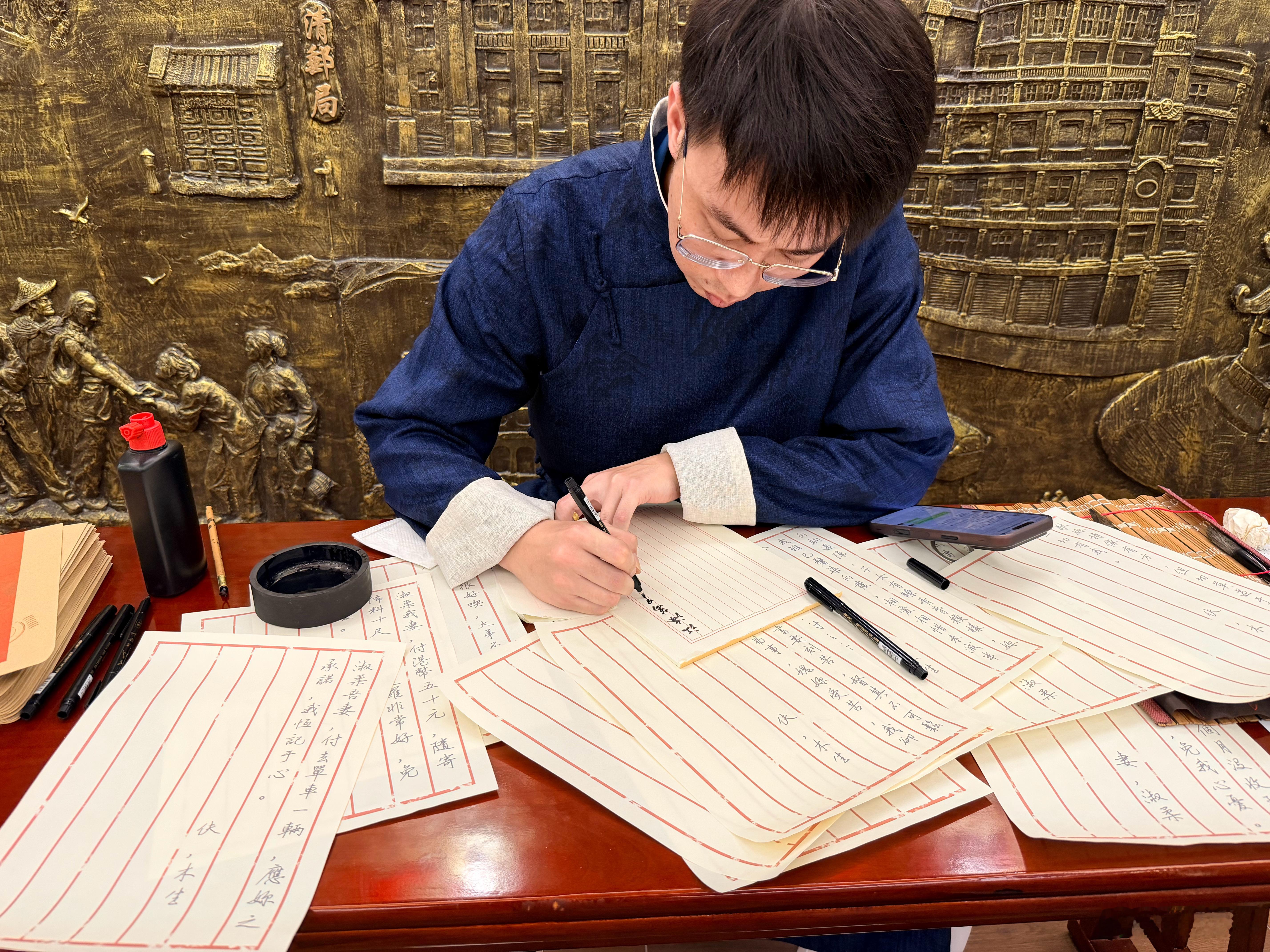 给阿嬷的情书 让大家知道了银信一体的侨批，但历史上华侨给家人汇款并不总是畅通无阻