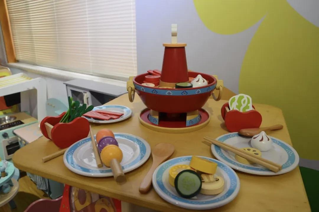 宁波90后外贸小花太牛了
      宁波是个港口城市，做外贸的比比皆是，我周围