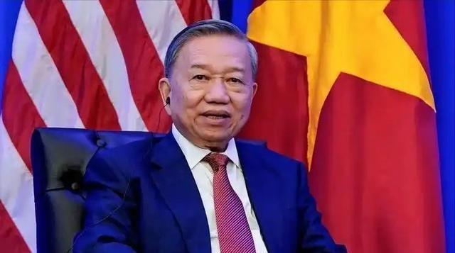 越南开始做小动作了，越南让美国航母开进了越南岘港。7月31日，根据纽约时报报道，