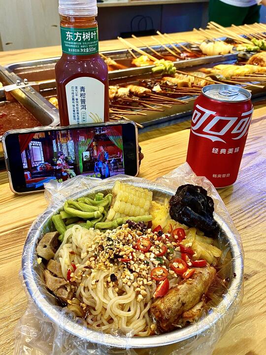 麻辣串+快乐水，一元一签可劲造‼️