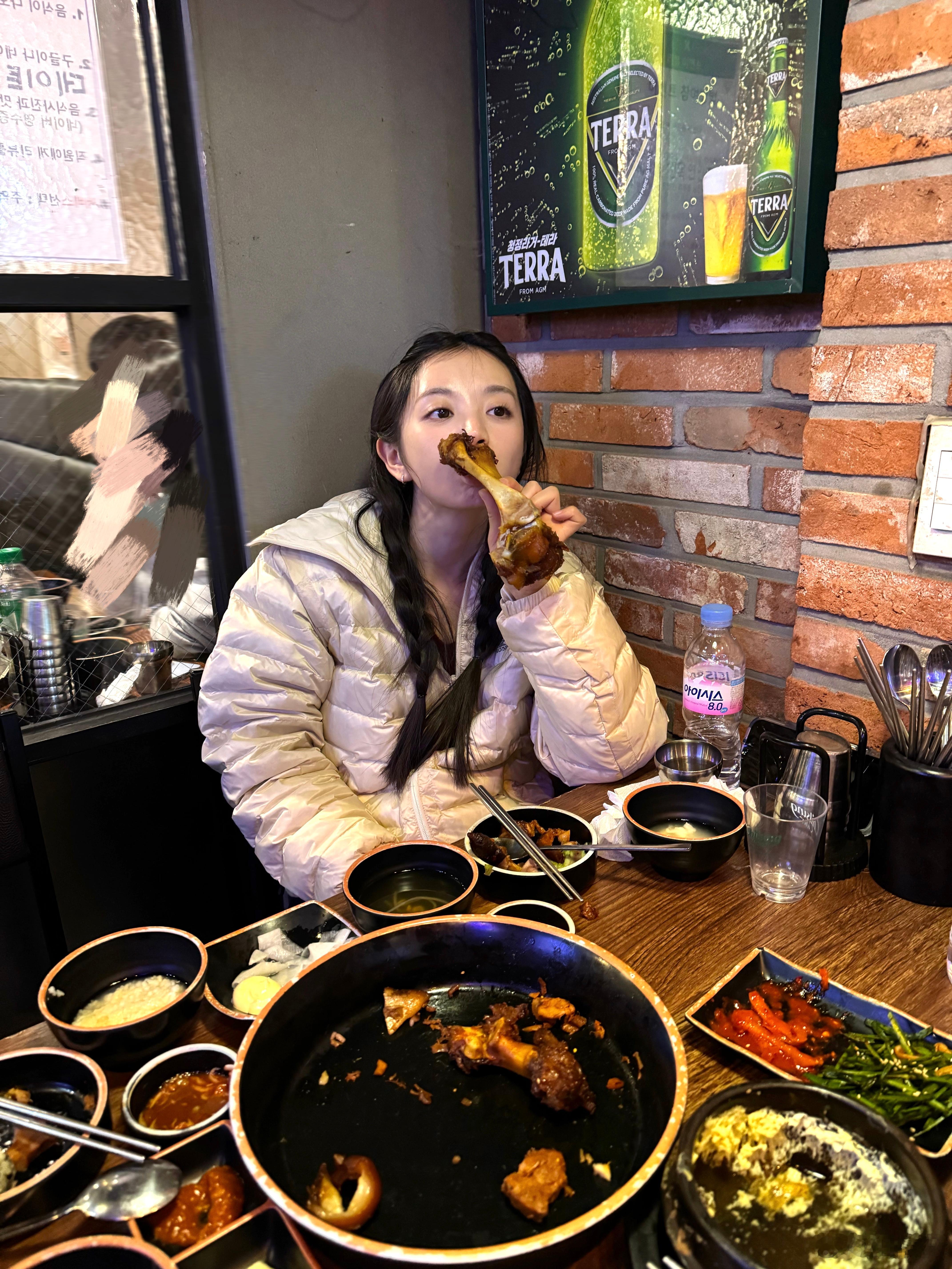 哈哈哈哈哈好吃，每一顿都吃到发晕 