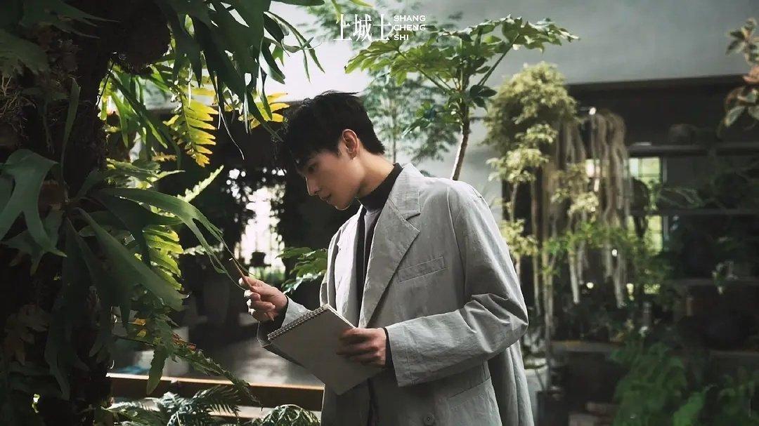 杨洋最新杂志怎么样杨洋[超话] ​​​