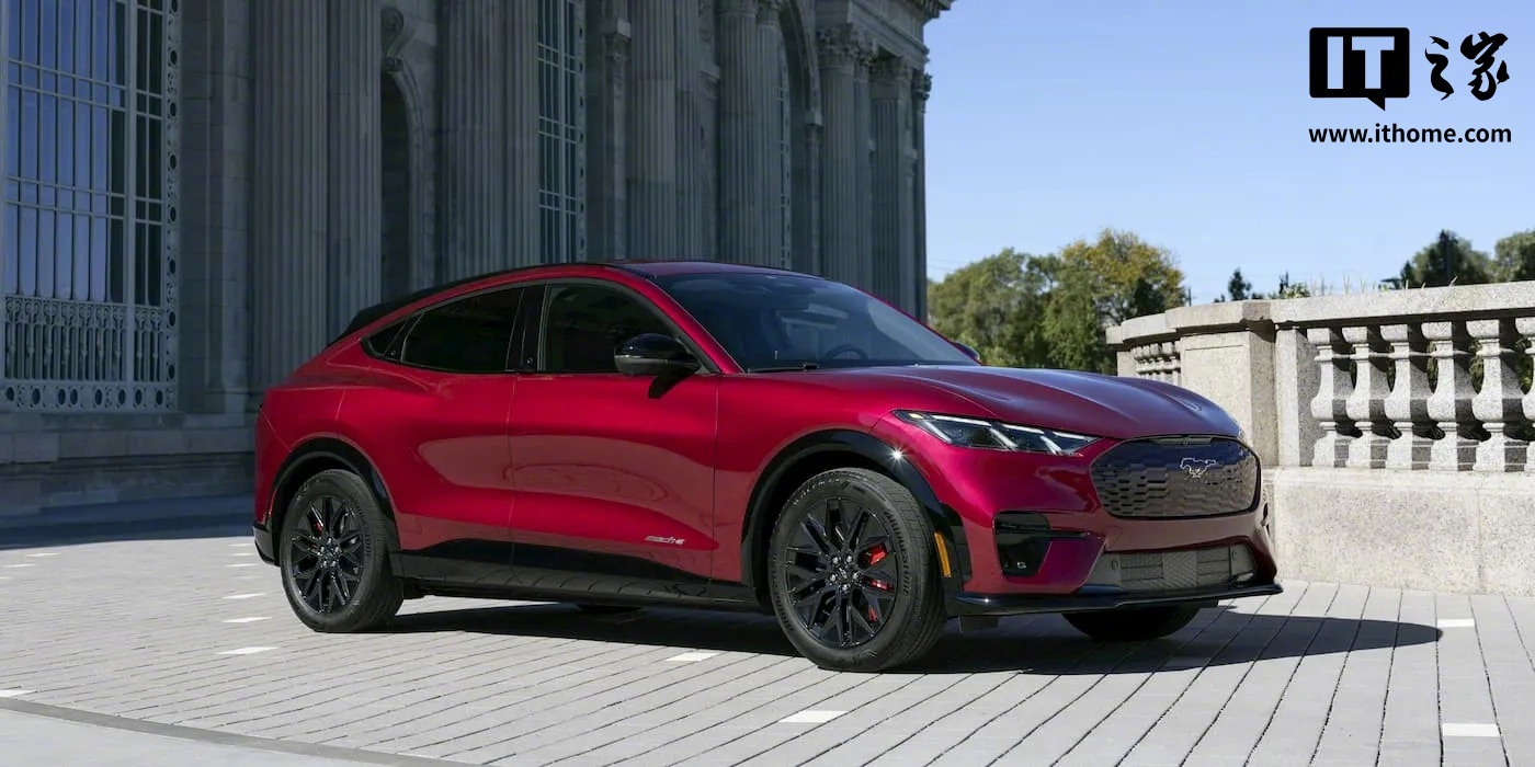 【福特召回超31万辆电动SUV：12 伏电池故障或致车门无法打开，该车型已暂停销