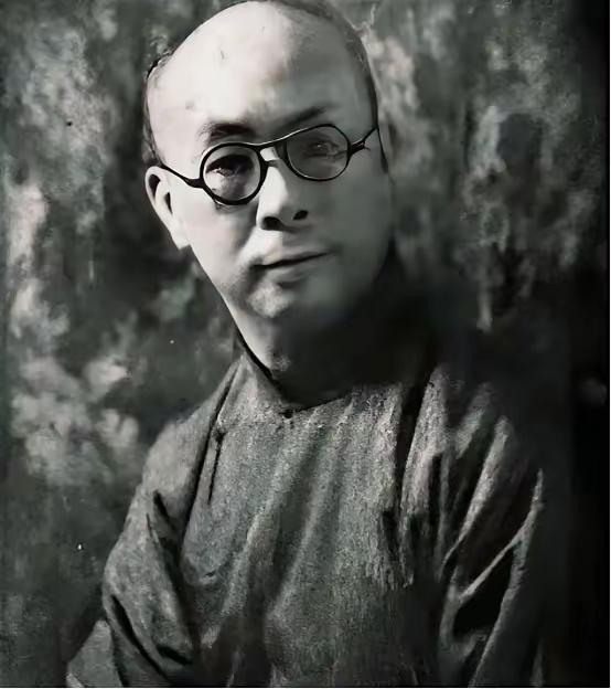 中国最大汉奸是谁？远比汪精卫更加可恨。若是无他，日本连中国大门都进不了，这个汉奸