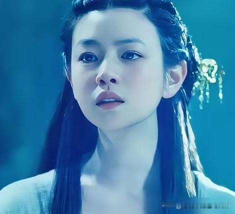 两版龙龙对比，我给小笼包换了个发型，现在不错了吧！哇咔咔!

虽然确实还是没有刘