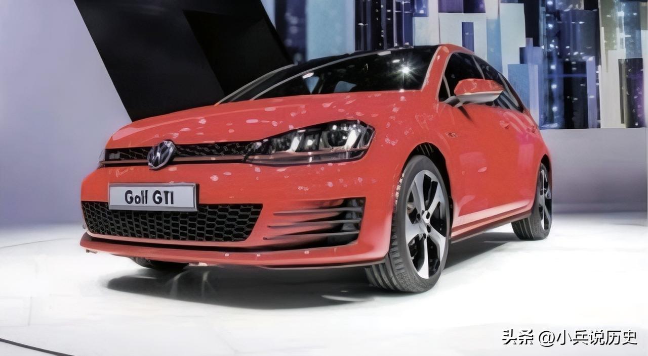 全新高尔夫GTI
作为大众粉们的一致最爱，第7代高尔夫GTI终于如愿来到了中国车