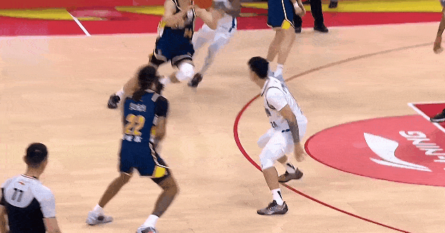 🫡🫡🫡杀疯了！崔永熙NBA归来降维打击，北京防线被撕成筛子！
 
谁还敢说