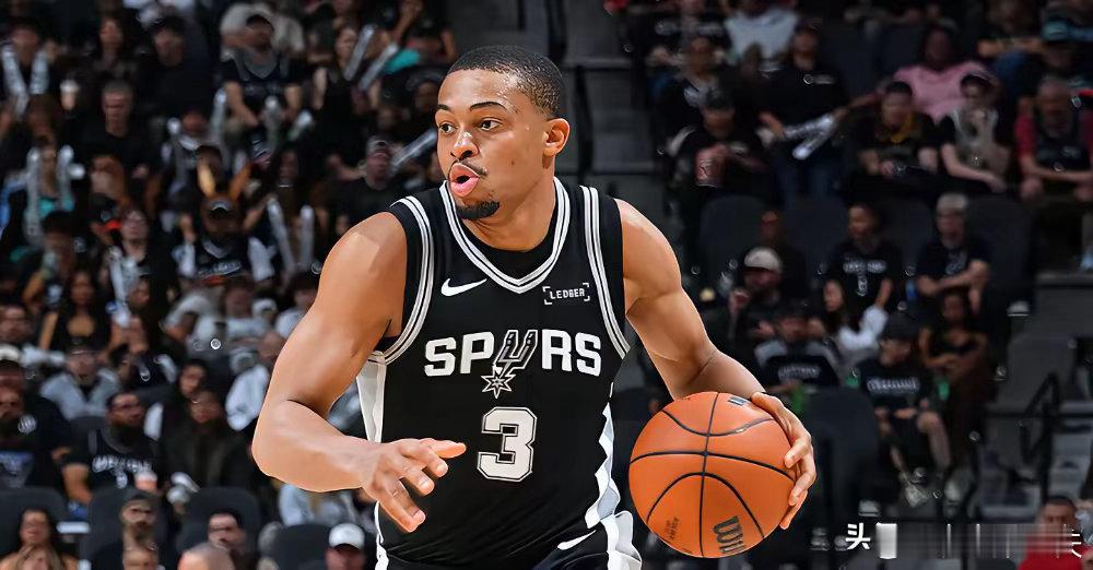 马刺新科最佳第六人约翰逊，低迷状态何时休？季后赛三场，凯尔登·约翰逊表现令人失望