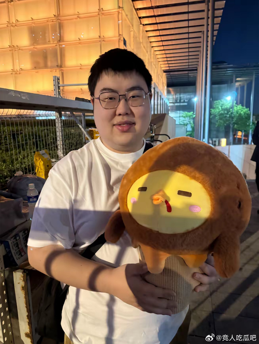 🔴网上串串得了 现实谁看到胖达亨亨不去合张影王者荣耀KPL2026王者荣耀挑战
