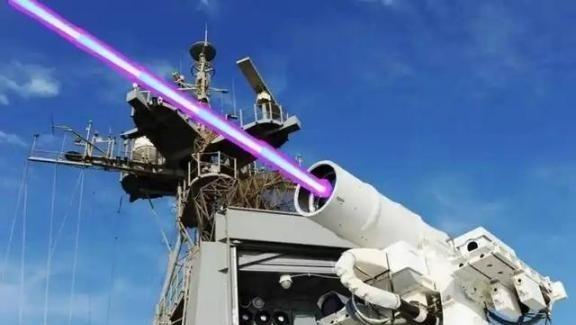 立陶宛人热议中国激光武器称：中国激光武器很好对付，激光武器发射的光可以用“镜子”