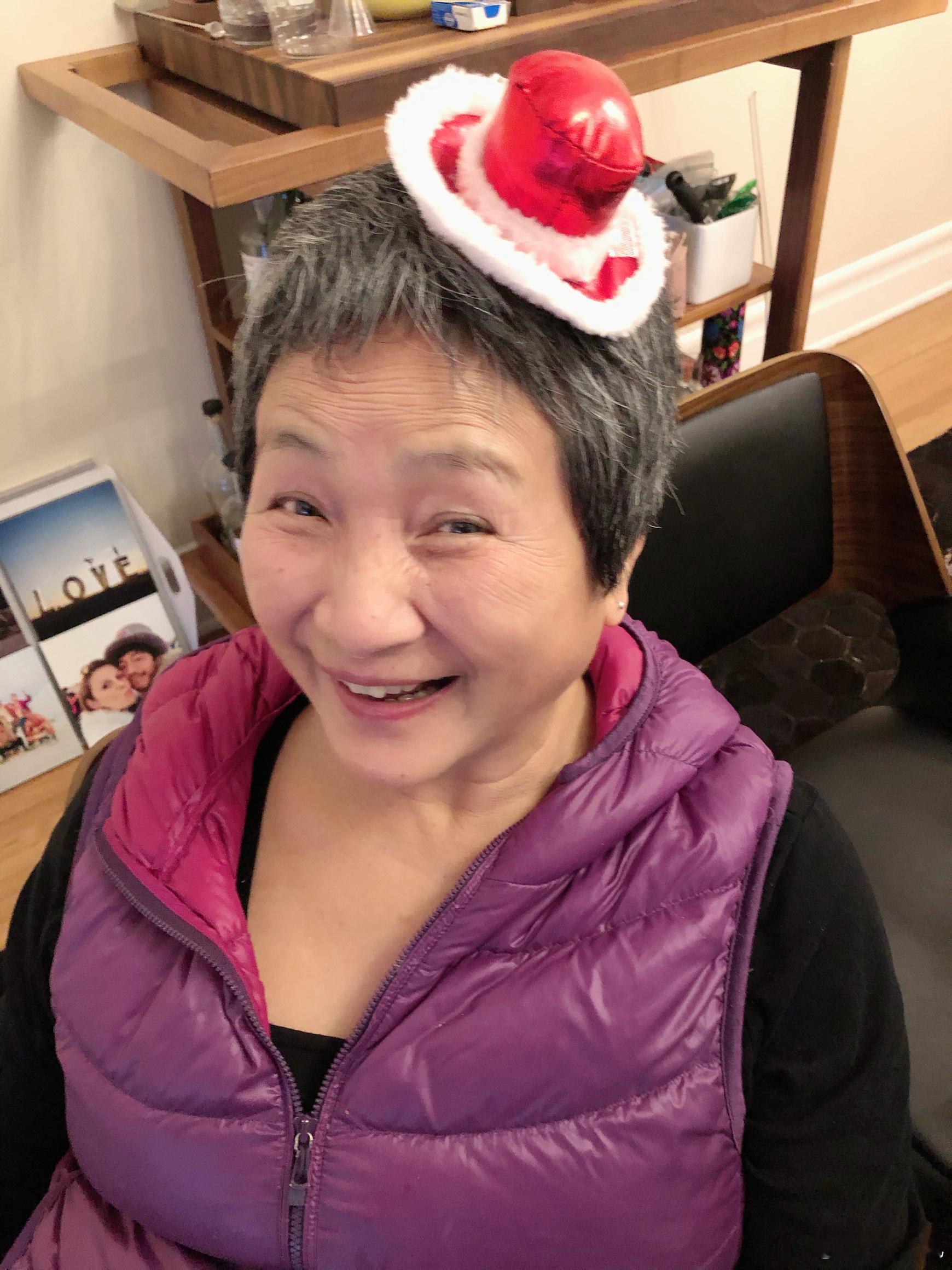 #郑佩佩##郑佩佩个人简介页面变为黑白# 太突然了[蜡烛][泪] ​​​